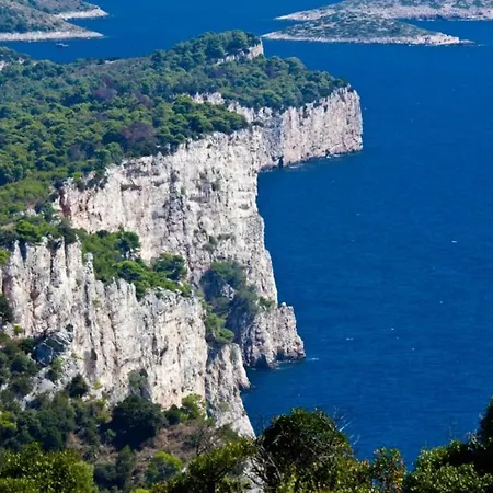 In With Sea View, Balcony, Air Conditioning, Wifi