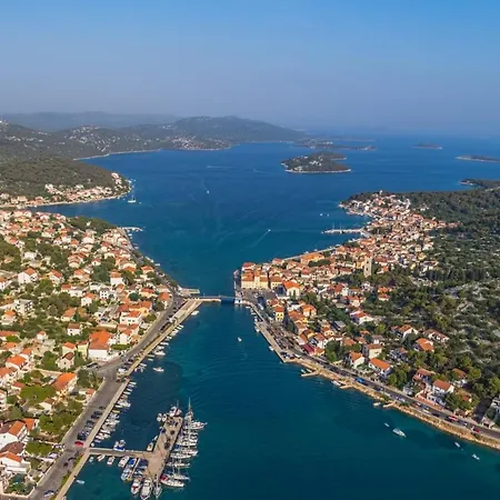 Appartement In With Sea View, Balcony, Air Conditioning, Wifi