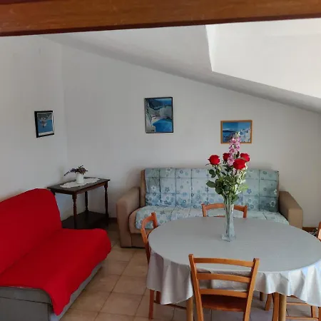 In With Sea View, Balcony, Air Conditioning, Wifi Tisno