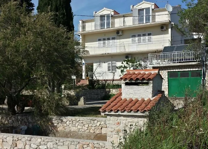 In With Sea View, Balcony, Air Conditioning, Wifi