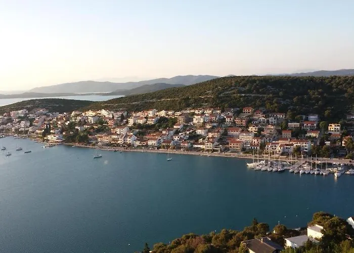 Appartement In With Sea View, Balcony, Air Conditioning, Wifi