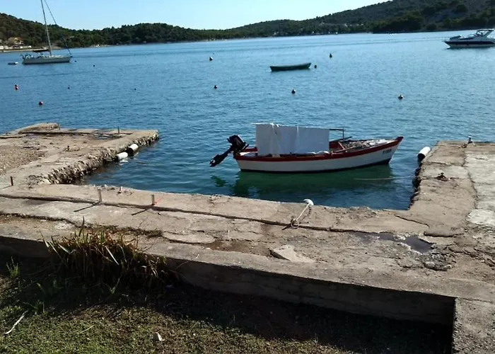 Appartement In With Sea View, Balcony, Air Conditioning, Wifi