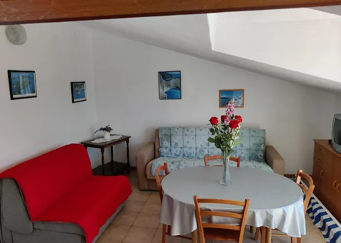 In With Sea View, Balcony, Air Conditioning, Wifi Tisno